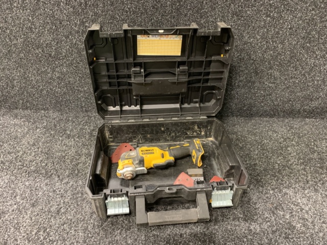 1190818-1 Multitool DeWalt DCS356