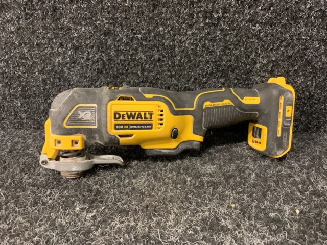 1190818-3 Multitool DeWalt DCS356