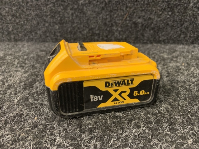 1190827-1 Battery 5.0 Ah 18V DeWalt DCB184