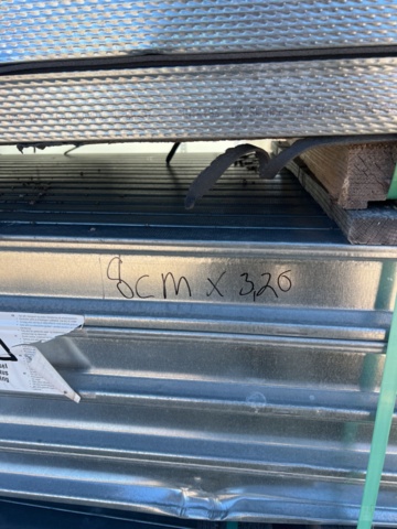 1121758-13 Sheet metal studs