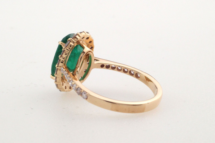 1193138-6 Ring 18K Gold with Emerald and Diamonds