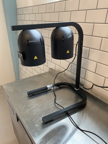 1121328-6 Double heat lamp on stand