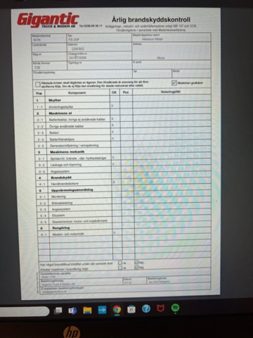 1121761-27 Mitsubishi FB25P 2.5 ton truck inc loader