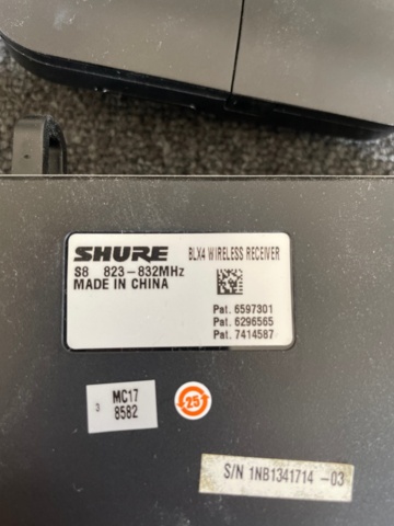1150185-3 Headset Shure Blx 4 complete