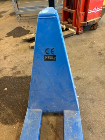 899426-3 GIGANT höglyftande SAXLYFTVAGN 1 TON