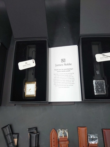 1193435-3 4 James Noble Classic watch with 8 bracelets - men