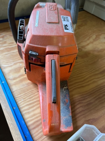1110694-3 Husqvarna 55 chainsaw