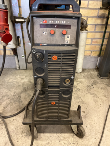 1078852-2 KEMPPI KM400/MF 33 Mig welding