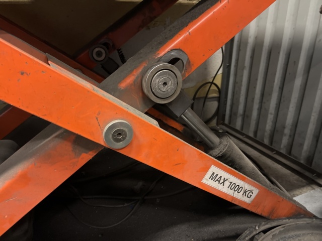 1078859-3 Lifting table 1000kg Edmo Lift