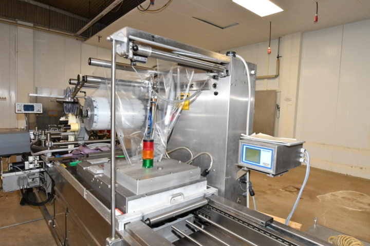 1193640-13 Multivac R530 complete with labeling etc