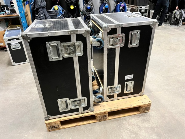 1186944-1 Passive speakers including case 2 - RCF Event 3000