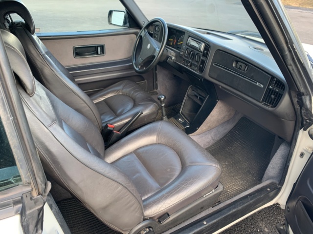 1137459-10 Saab 900 Turbo Convertible - 1988