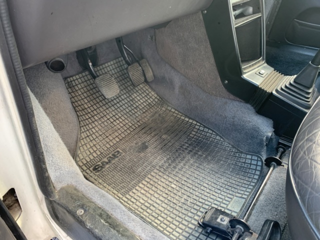 1137459-19 Saab 900 Turbo Convertible - 1988