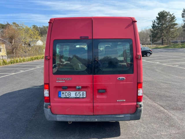985396-4 Ford Transit T300 2.2 TDCi 140hp, -12 "9-seater"