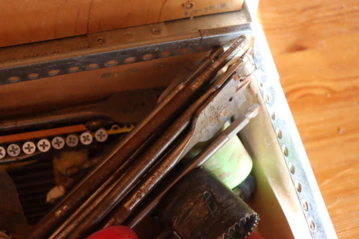 1173572-4 Box Drills + Circular Saw Hitachi C6MFA