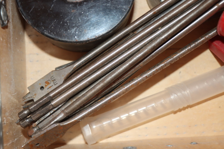 1173572-5 Box Drills + Circular Saw Hitachi C6MFA