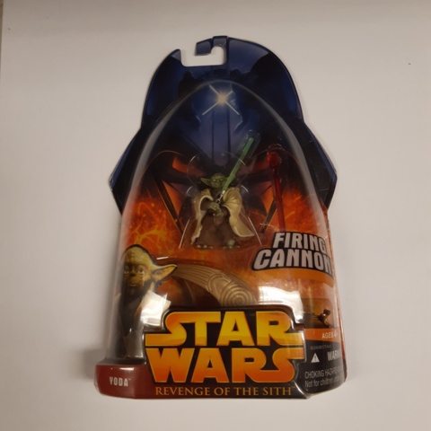 1199893-17 Lot of Star Wars action figures from 2005 in unbroken packaging.