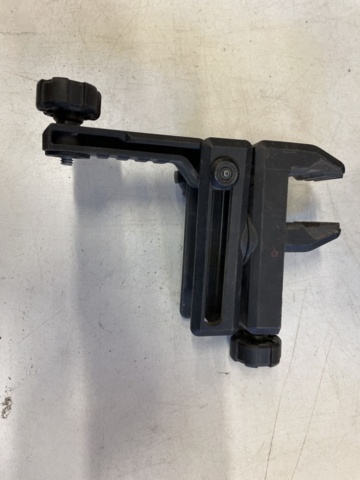 999320-14 Cruise laser Stanley Cubix with table mount
