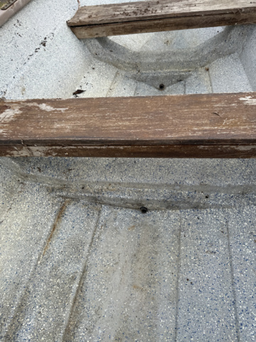 1197719-10 Plastic boat