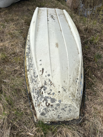 1197720-5 Plastic boat