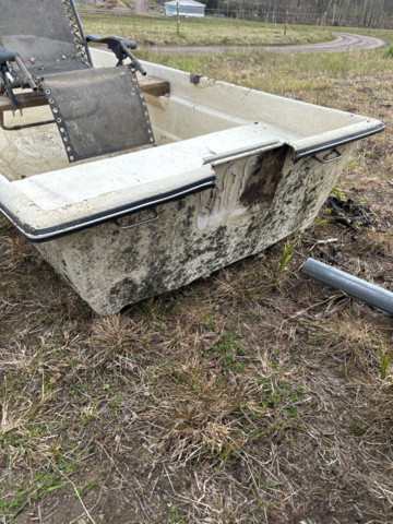 1197720-11 Plastic boat