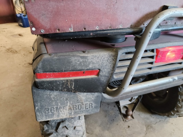 1129191-29 ATV Bombardier Traxter -2001