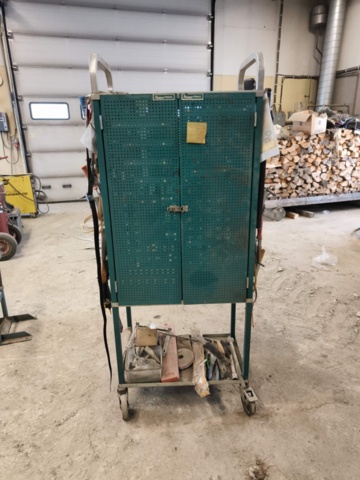 1129193-2 Verktygsskåp med Innehåll