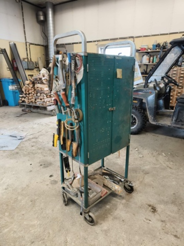 1129193-3 Verktygsskåp med Innehåll