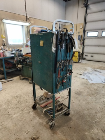 1129193-4 Verktygsskåp med Innehåll