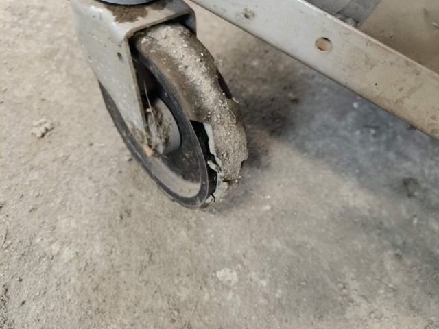 1129193-16 Verktygsskåp med Innehåll