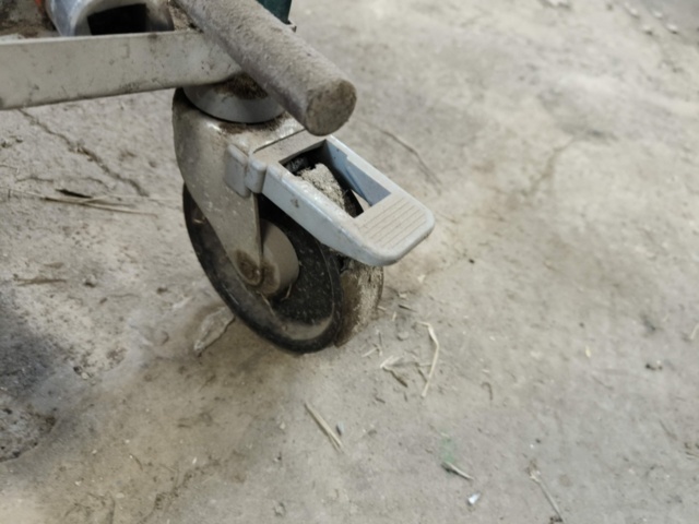 1129193-18 Verktygsskåp med Innehåll