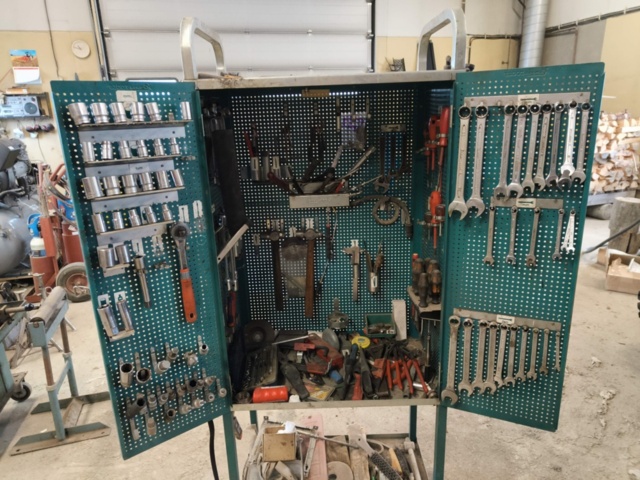 1129193-23 Verktygsskåp med Innehåll