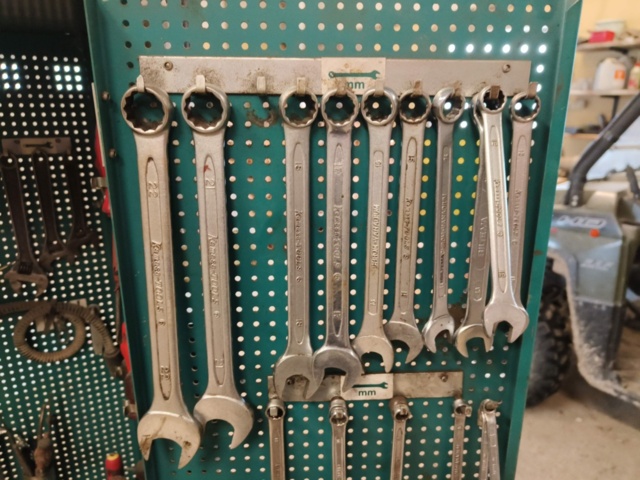 1129193-29 Verktygsskåp med Innehåll