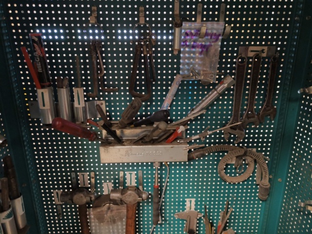 1129193-37 Verktygsskåp med Innehåll