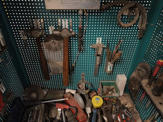 1129193-38 Verktygsskåp med Innehåll