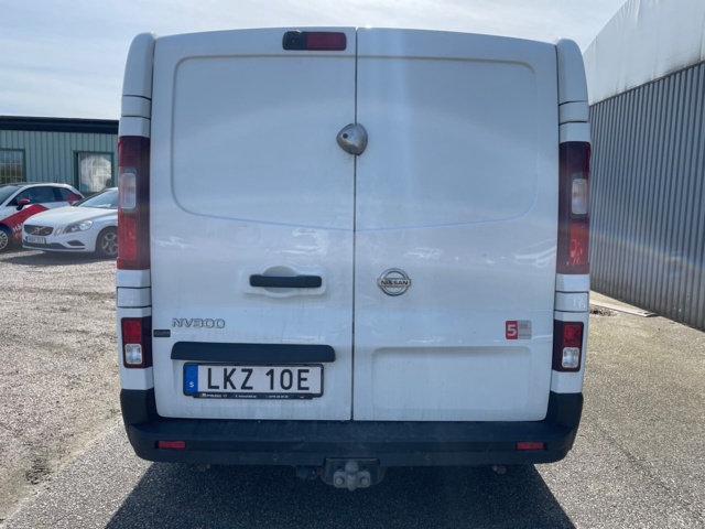 461956-4 Nissan NV300 Skåpbil 2.9t -2019