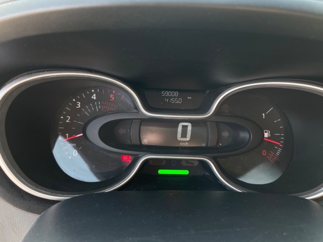 461956-11 Nissan NV300 Skåpbil 2.9t -2019