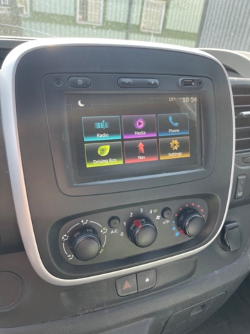 461956-12 Nissan NV300 Skåpbil 2.9t -2019