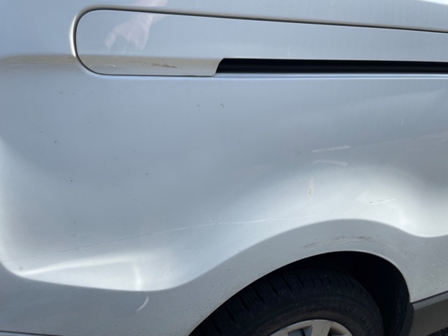 461956-16 Nissan NV300 Skåpbil 2.9t -2019