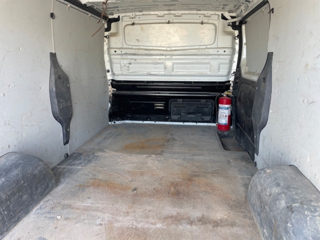 461956-17 Nissan NV300 Skåpbil 2.9t -2019