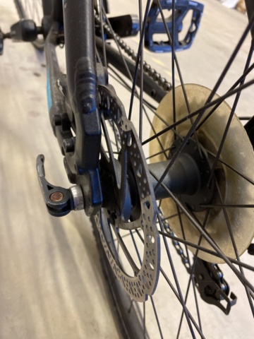 999324-18 Bike Focus Crater Lake