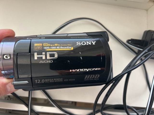 1192544-2 Sony HDR-XR 500vs camcorder
