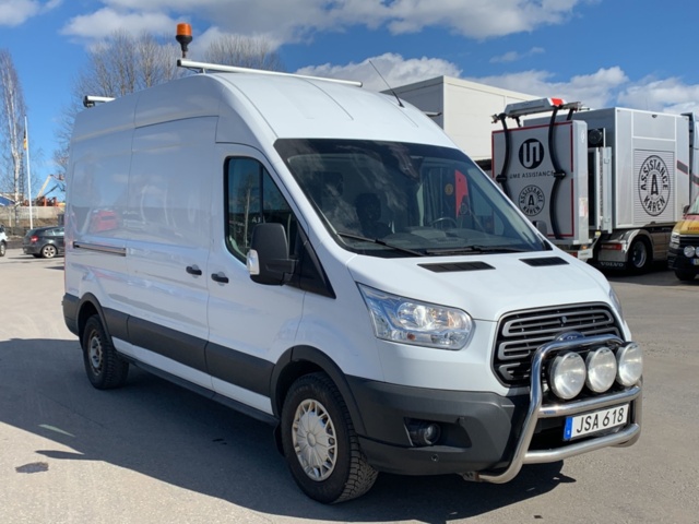 1068224-3 Ford Transit 350 2.2 TDCi AWD -2015