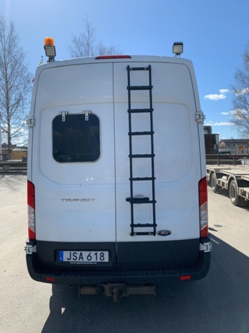 1068224-6 Ford Transit 350 2.2 TDCi AWD -2015