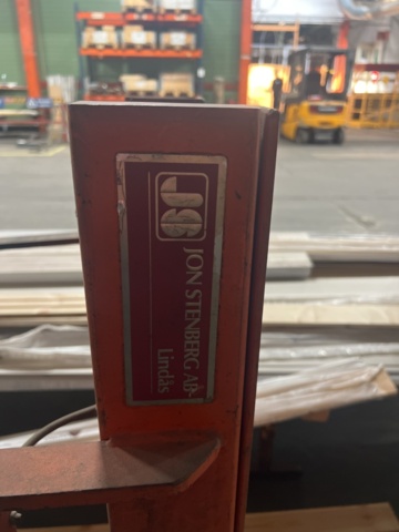 1152961-2 Pneumatic stacker