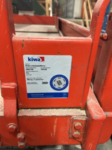 1152976-6 Scissor lift Skyjack, work platform for 3 people