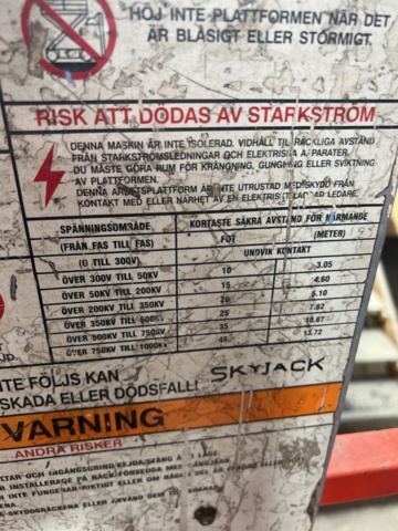 1152976-19 Scissor lift Skyjack, work platform for 3 people