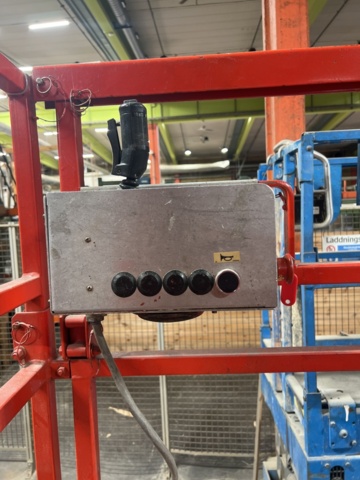 1152976-22 Scissor lift Skyjack, work platform for 3 people