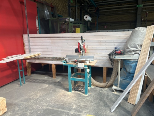 1153009-1 Cut/miter saw Pegic GP350 RT and chip suction filter