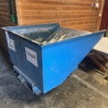 1153056-1 Tippable waste container on wheels